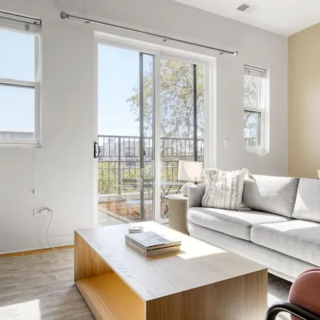 West Town 3Br Chi-789 Apartment